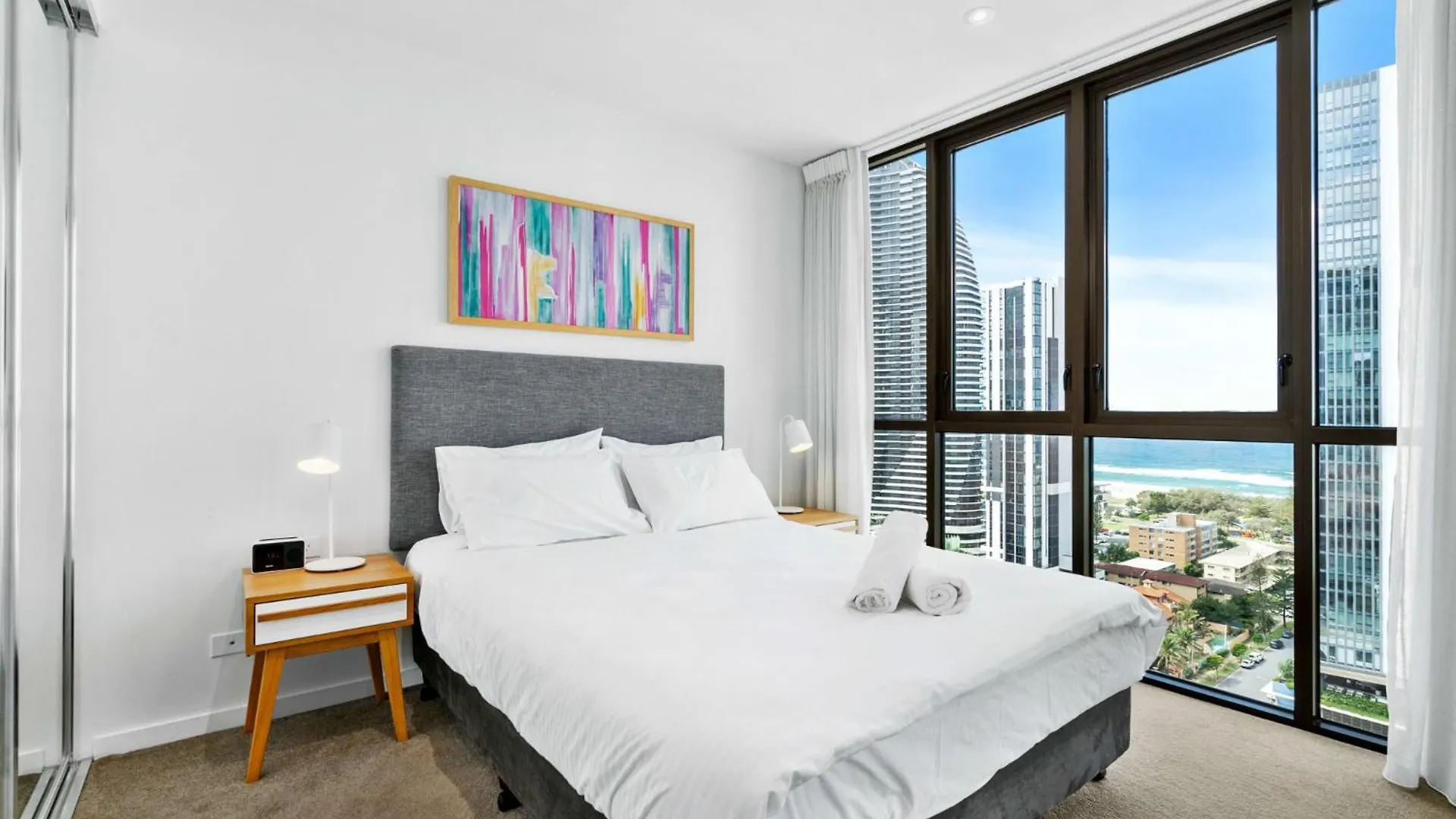 Elegant 2-Bed With Stunning Views, Pool, Bbq, Gym Apartment Gold Coast 0*,  Australia
